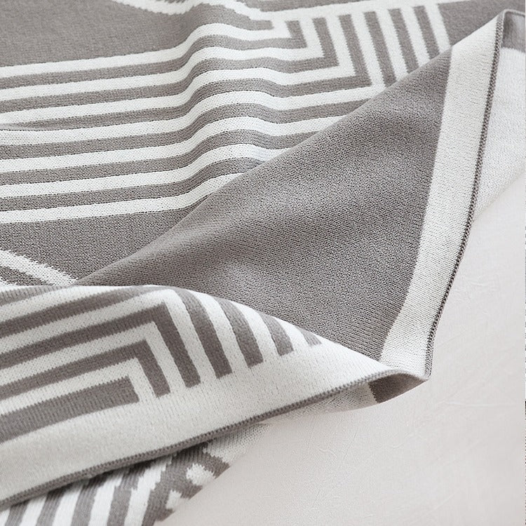 Nordic | Minimalist Knitted Blanket