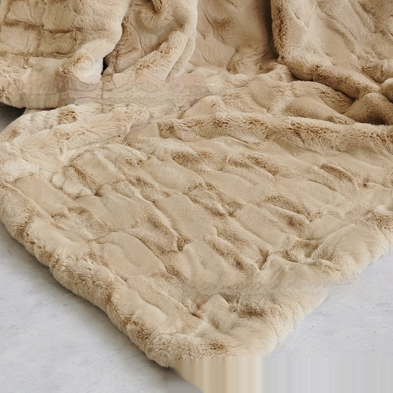 Plushi | Fur Blanket
