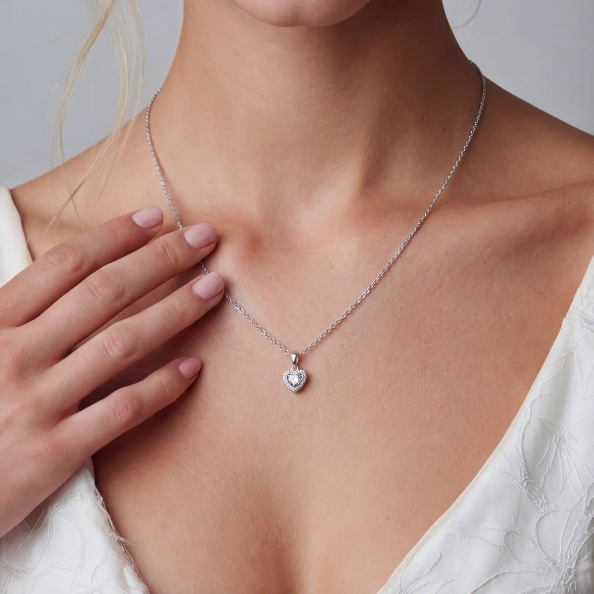 Klassika | Heart Shaped Moissanite Necklace