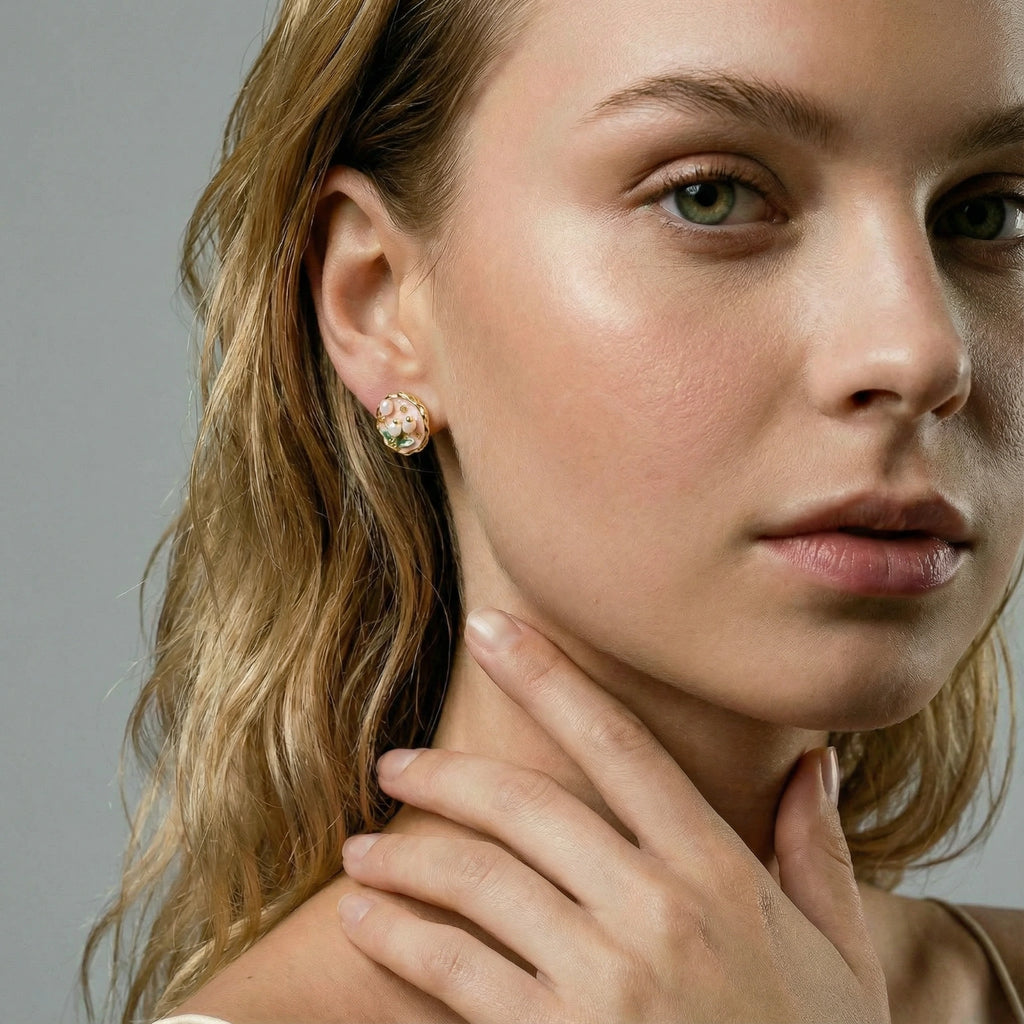 Perloa | Floral Pearl Studs