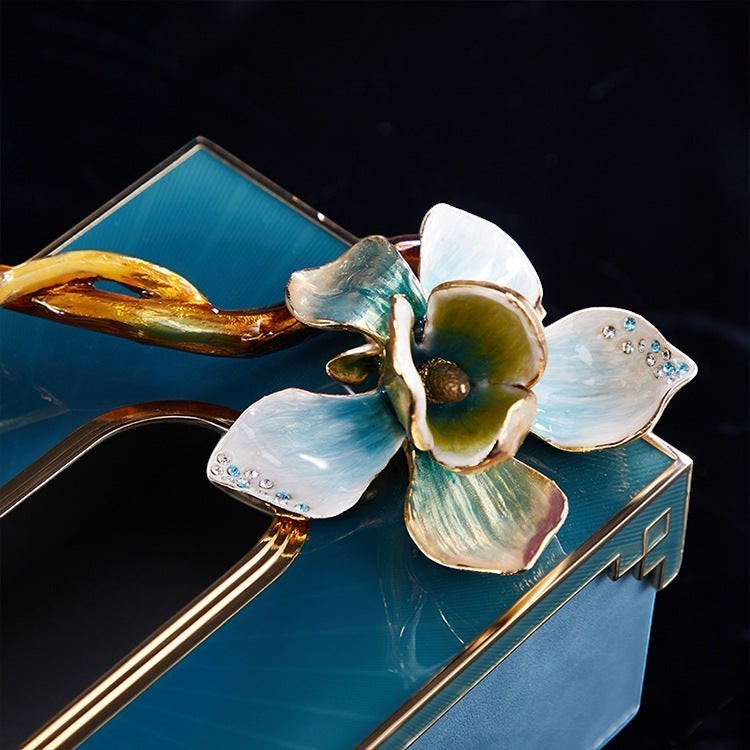 Natalye | Tissue Box