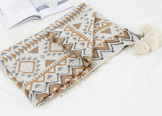 Tessa | Knitted Jacquard Tassel Throw